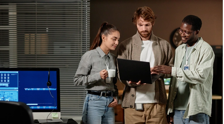 Hire dedicated software developers for software up-gradation services